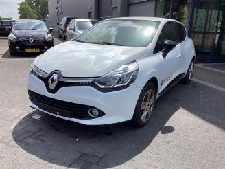 Sloopauto Renault Clio Clio IV (5R), Hatchback 5-drs, 2012 0.9 Energy TCE 90 12V 2014/3