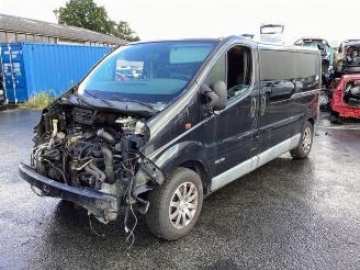 Voiture accidenté Renault Trafic Trafic New (FL), Van, 2001 / 2014 2.5 dCi 16V 135 2005/11