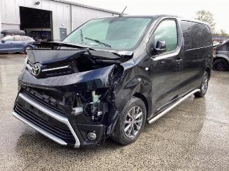 Coche siniestrado Toyota ProAce ProAce, Van, 2016 2.0 D-4D 140 16V 2022/10
