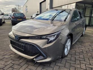 Vrakbiler auto Toyota Corolla Corolla Touring Sport (E21/EH1), Combi, 2019 1.8 16V Hybrid 2022/9