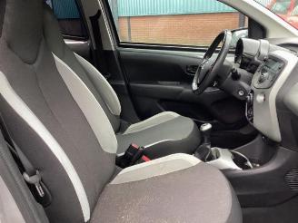 Toyota Aygo Aygo (B40), Hatchback, 2014 1.0 12V VVT-i picture 10
