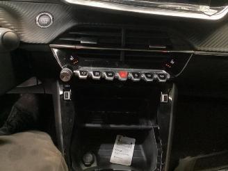 Peugeot 2008 2008 (UD/UK/UR/US/UX), MPV, 2019 e-2008 50 kWh picture 13