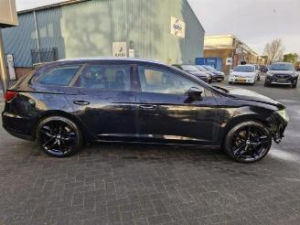 Seat Leon Leon ST (5FF), Combi 5-drs, 2012 / 2020 1.6 TDI Ecomotive 16V picture 4