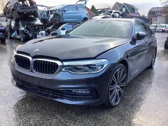 Salvage car BMW 5-serie 5 serie Touring (G31), Combi, 2017 520d 2.0 TwinPower Turbo 16V Van 2017/5