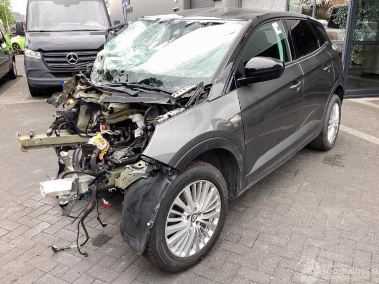 Opel Grandland Grandland (X), SUV, 2017 1.2 Turbo 12V
