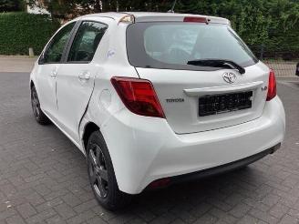 Toyota Yaris Yaris III (P13), Hatchback, 2010 / 2020 1.33 16V Dual VVT-I picture 7