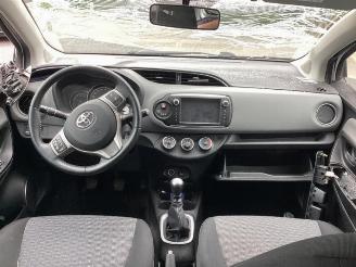 Toyota Yaris Yaris III (P13), Hatchback, 2010 / 2020 1.33 16V Dual VVT-I picture 9