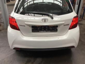 Toyota Yaris Yaris III (P13), Hatchback, 2010 / 2020 1.33 16V Dual VVT-I picture 11