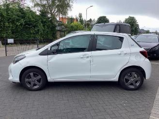 Toyota Yaris Yaris III (P13), Hatchback, 2010 / 2020 1.33 16V Dual VVT-I picture 8