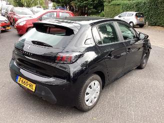 Peugeot 208 1.2 Pure Tech Active picture 5