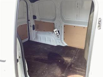 Peugeot Expert Expert (VA/VB/VE/VF/VY), Van, 2016 2.0 Blue HDi 120 16V picture 14