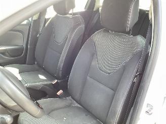 Renault Clio 1.5 dCI picture 10