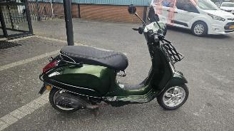 Vespa  Primavera 4T picture 5
