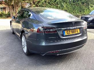 Tesla Model S 85D Base picture 7