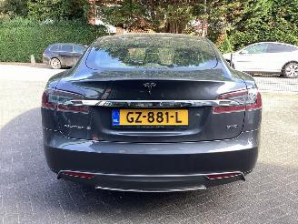 Tesla Model S 85D Base picture 6