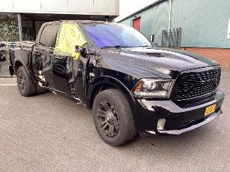 Dodge Ram 4x4 quad Cab 5.7 picture 3
