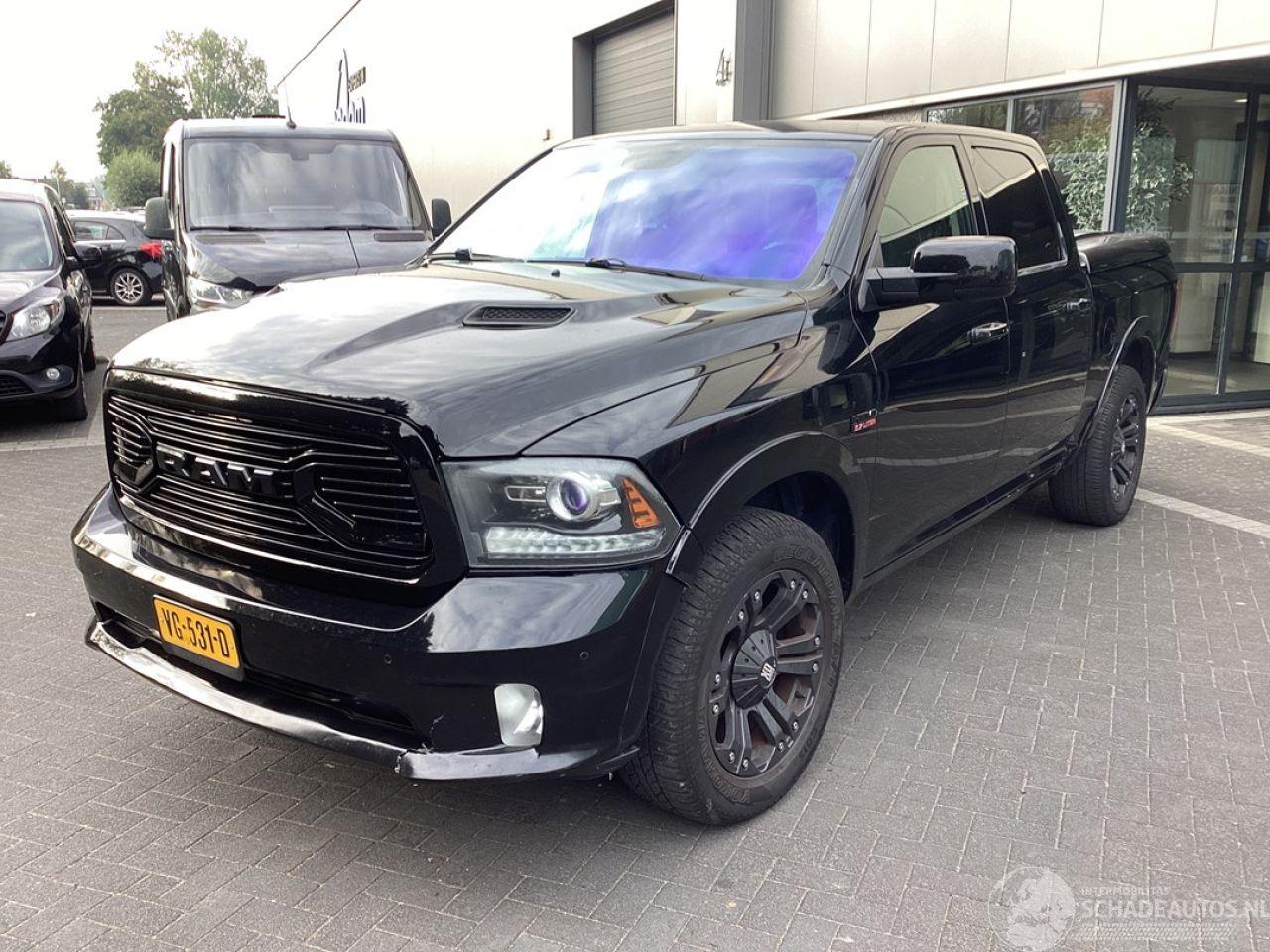 Dodge Ram 4x4 quad Cab 5.7