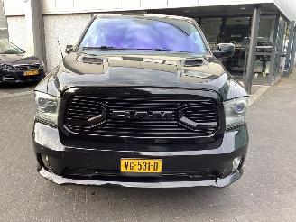 Dodge Ram 4x4 quad Cab 5.7 picture 2