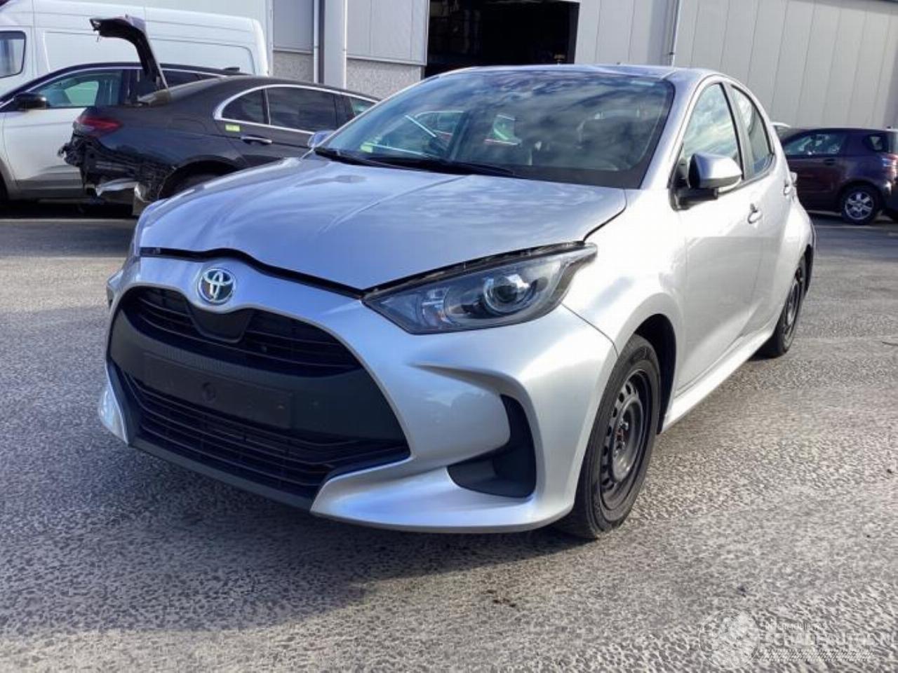 Toyota Yaris Yaris IV (P21/PA1/PH1), Hatchback, 2020 1.5 12V Hybrid 115