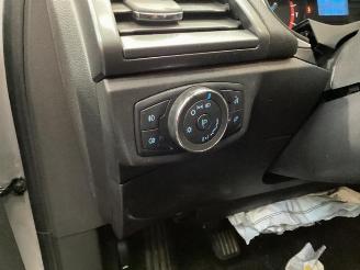 Ford Mondeo  picture 13