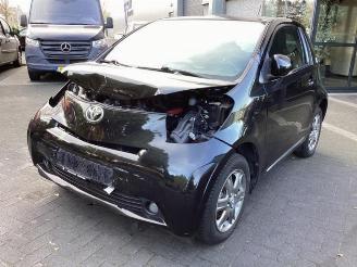 damaged passenger cars Toyota iQ iQ, Hatchback 3-drs, 2009 / 2015 1.0 12V VVT-i 2010/1