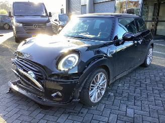 krockskadad bil auto Mini Cooper S 1.5 Chili 2019/1