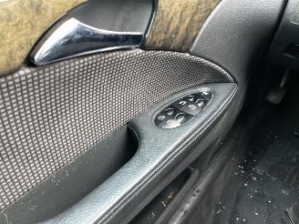 Mercedes E-klasse 240 Avantgarde picture 14