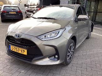 Coche accidentado Toyota Yaris Hybrid Dynamic 2020/11