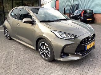 Toyota Yaris Hybrid Dynamic picture 3