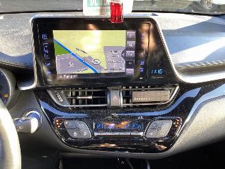 Toyota C-HR 1.8 Hybrid Dynamic picture 13