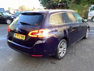 Peugeot 308 Pure Tech active picture 5