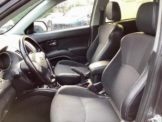 Citroën C-Crosser C-Crosser, SUV, 2007 / 2012 2.4 16V picture 10