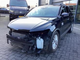 Damaged car Volkswagen T-Roc T-Roc I, SUV, 2017 1.0 TSI 12V 2023/9