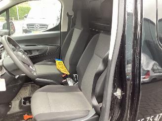 Opel Combo 1.5 CDTI picture 12