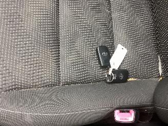 Toyota Auris 1.8 Hybrid Lease+ picture 15