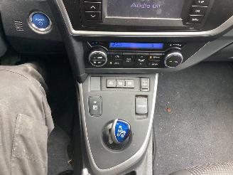 Toyota Auris 1.8 Hybrid Lease+ picture 13