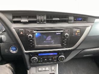 Toyota Auris 1.8 Hybrid Lease+ picture 12