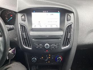 Ford Focus 1.0 Lease Edition picture 10