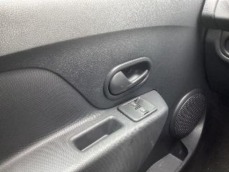 Dacia Sandero 1.0 SCe Laureate picture 15