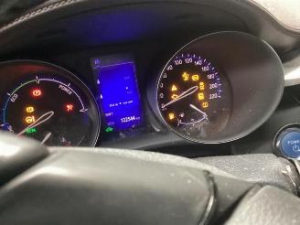 Toyota C-HR C-HR (X1,X5), SUV, 2016 1.8 16V Hybrid picture 11