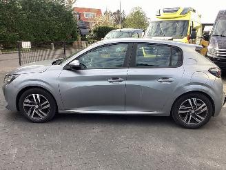 Peugeot 208 1.2 Vti Pure Tech picture 8