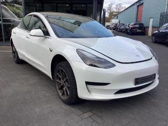Tesla Model 3 Model 3, Sedan, 2017 Standard RWD Plus 60 kWh picture 3