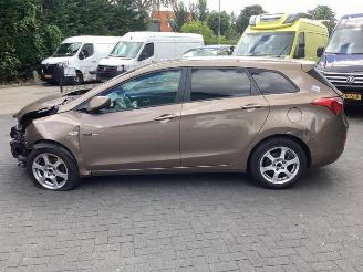 Hyundai I-30 i30 Wagon (GDHF5), Combi, 2012 1.6 GDI Blue 16V picture 8