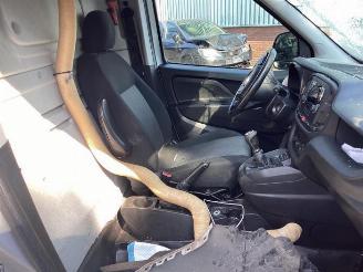 Fiat Doblo Doblo Cargo (263), Van, 2010 1.3 D Multijet picture 10