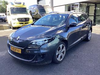 Vaurioauto  passenger cars Renault Mégane  2013/3