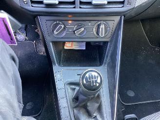 Volkswagen Polo 10 MPI Beats picture 15