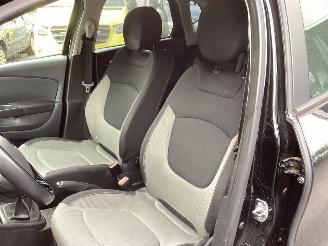 Renault Captur 0.9 TCe Expression picture 12