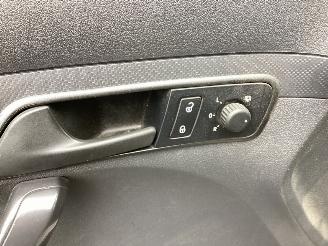 Volkswagen Caddy 1.6 TDI Economy Baseline picture 10