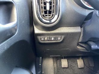 Kia Picanto 1.0 CVVT Design Edition picture 15