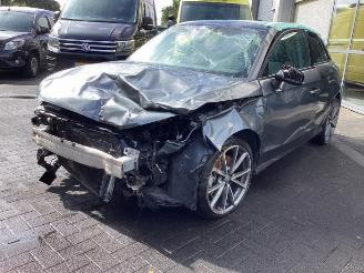 Autoverwertung Audi A1 A1 Sportback (8XA/8XF), Hatchback 5-drs, 2011 / 2018 1.8 TFSI 16V 2015/12